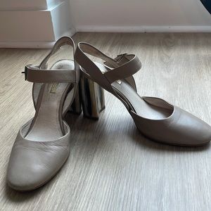 Louise et cie leather heels size 7.5